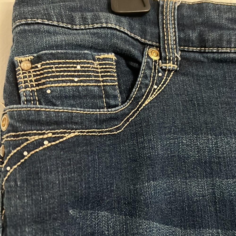So lifting by Chico’s. Size 2. Waist= 35”. - Picture 2 of 7